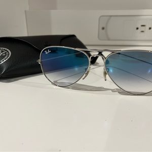 Women’s Ray-Bans